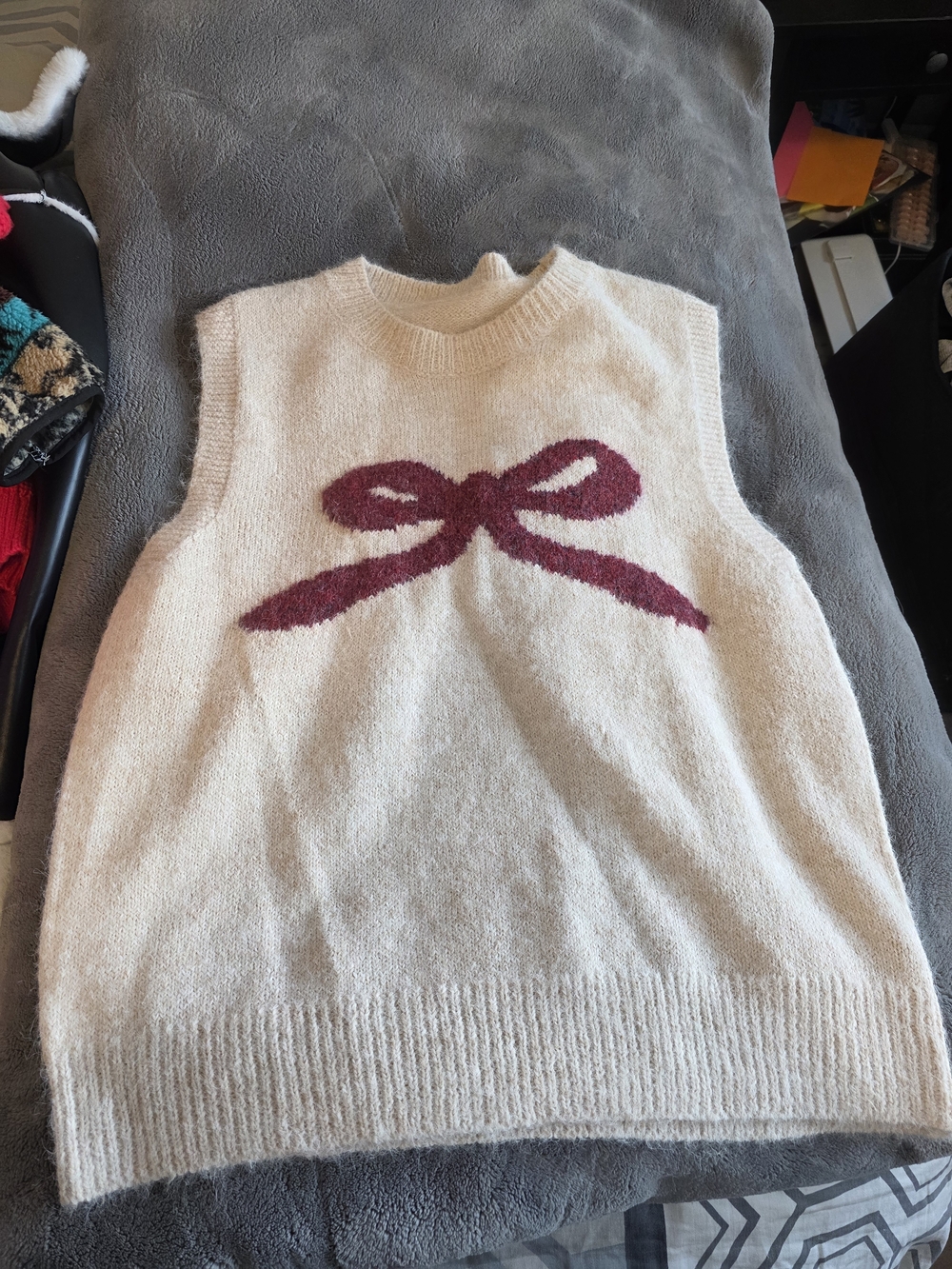 SHEIN Cream Knit V-Neck Sweater Vest with Burgundy Bow